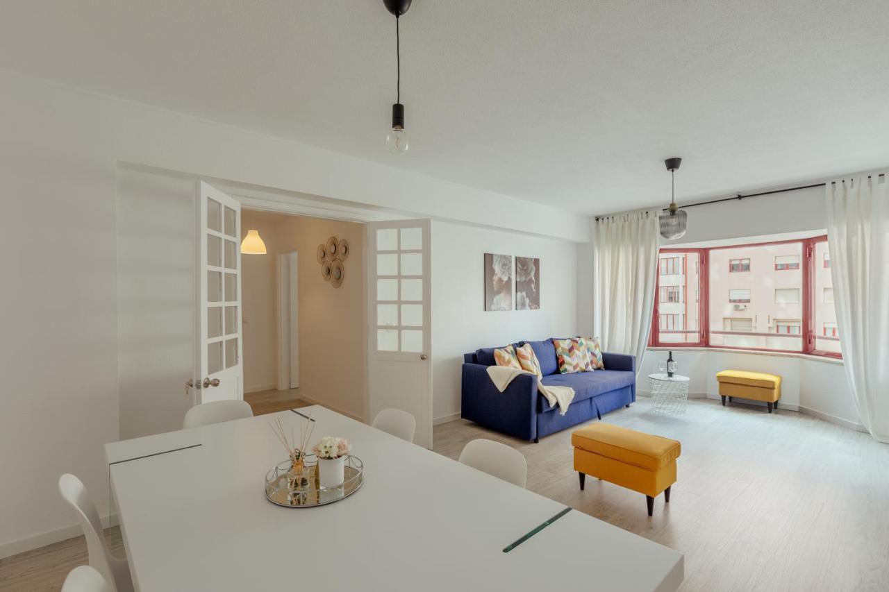Elegant 3 Bedroom Apt - City Centre - Garage - Metro Lissabon Exterior foto