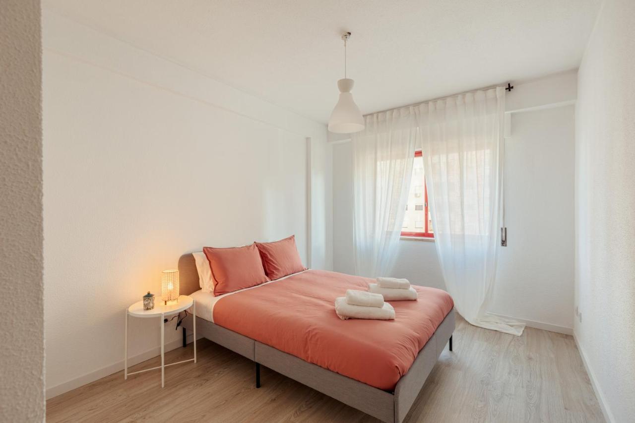 Elegant 3 Bedroom Apt - City Centre - Garage - Metro Lissabon Exterior foto