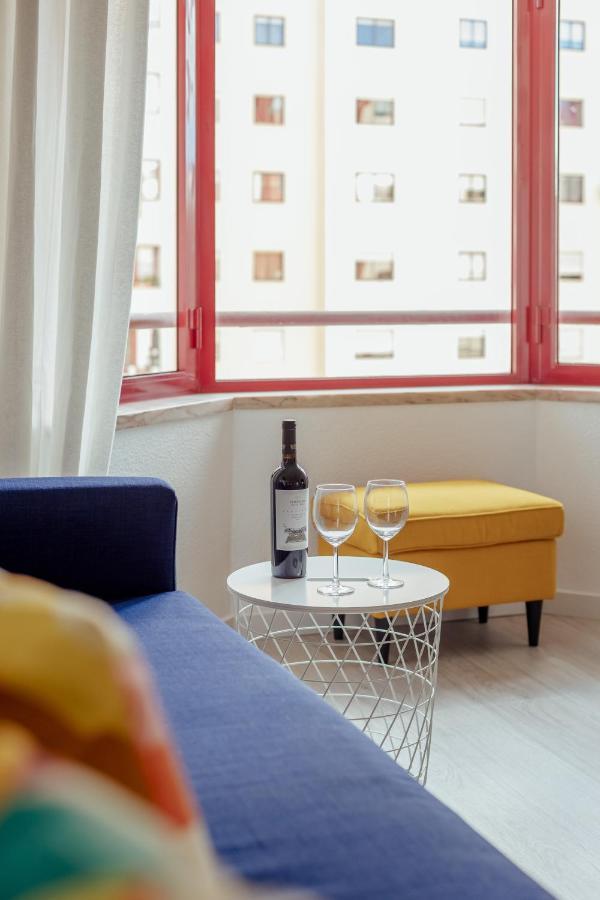 Elegant 3 Bedroom Apt - City Centre - Garage - Metro Lissabon Exterior foto
