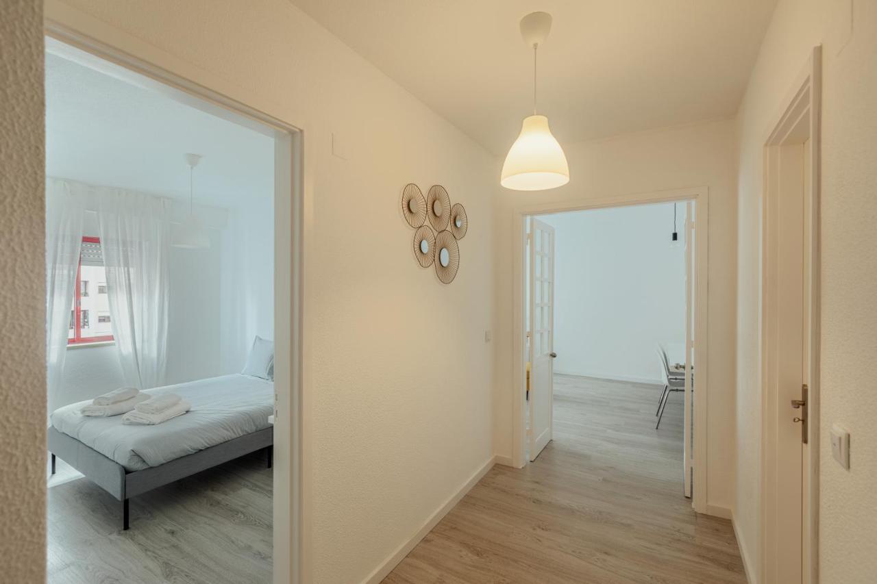 Elegant 3 Bedroom Apt - City Centre - Garage - Metro Lissabon Exterior foto